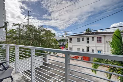 7700 Collins Ave #1, Miami Beach, FL 33141 - Photo 12