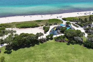 7700 Collins Ave, Miami Beach, FL 33141 - Photo 26