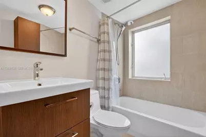 7700 Collins Ave #1, Miami Beach, FL 33141 - Photo 10