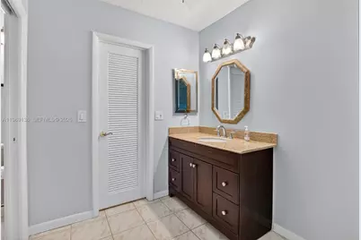 8662 Bella Vista Dr, Boca Raton, FL 33433 - Photo 22