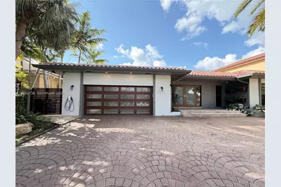 3200 NE 165th St, North Miami Beach, FL 33160 - Photo 2