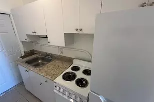 1293 NE 109th St, Miami, FL 33161 - Photo 4