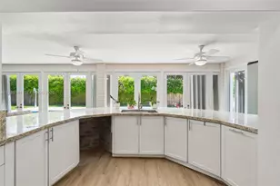 7390 SW 114th St, Pinecrest, FL 33156 - Photo 10