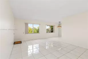 13250 SW 4th Ct, Pembroke Pines, FL 33027 - Photo 16