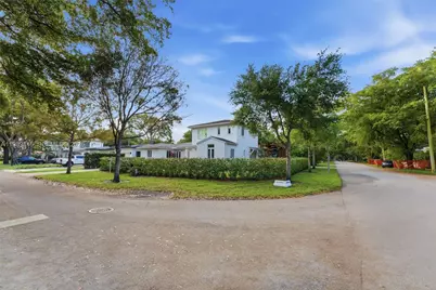 748 Palermo Ave, Coral Gables, FL 33134 - Photo 38