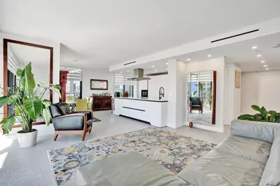 520 Brickell Key Dr #A1015, Miami, FL 33131 - Photo 2