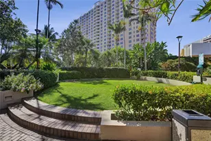 520 Brickell Key Dr, Miami, FL 33131 - Photo 36