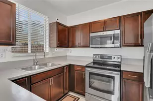 2342 SE 10th St, Homestead, FL 33035 - Photo 8