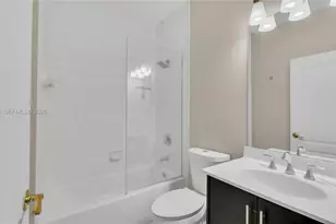 2342 SE 10th St, Homestead, FL 33035 - Photo 12