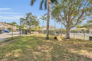 2342 SE 10th St, Homestead, FL 33035 - Photo 24