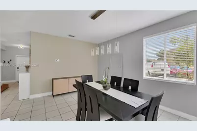 2342 SE 10th St #., Homestead, FL 33035 - Photo 10