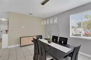 2342 SE 10th St, Homestead, FL 33035 - Photo 10