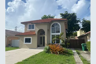 7632 NW 166th Ter, Hialeah, FL 33015 - Photo 1