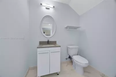 2555 NE 193rd St #2122, Miami, FL 33180 - Photo 22