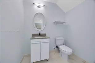 2555 NE 193rd St, Miami, FL 33180 - Photo 22