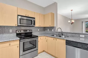 4126 Forest Dr, Weston, FL 33332 - Photo 6