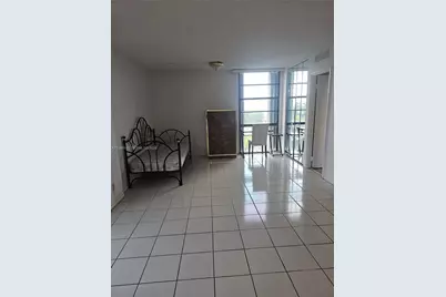 20400 W Country Club Dr #601, Aventura, FL 33180 - Photo 4