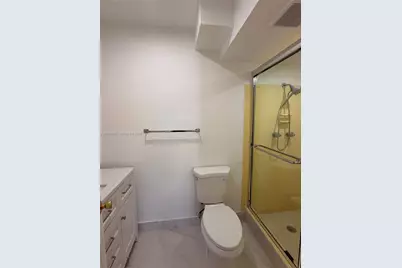 218 NE 12th Ave #302, Hallandale Beach, FL 33009 - Photo 16