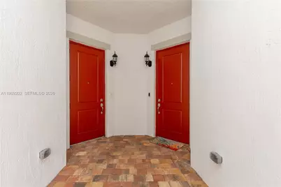 11524 SW 16th St, Pembroke Pines, FL 33025 - Photo 20