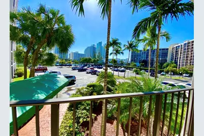 800 Parkview Dr #222, Hallandale Beach, FL 33009 - Photo 12