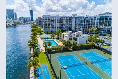 800 Parkview Dr #222, Hallandale Beach, FL 33009 - Photo 14