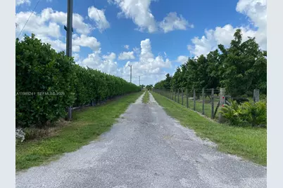 Xxxxx SW 184 St, Miami, FL 33187 - Photo 6