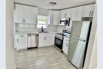 2600 NE 8th Ave, Pompano Beach, FL 33064 - Photo 4