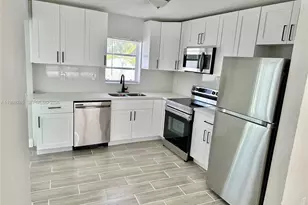 2600 NE 8th Ave, Pompano Beach, FL 33064 - Photo 4