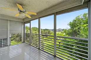 3520 Oaks Way, Pompano Beach, FL 33069 - Photo 8
