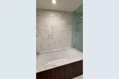 1000 Brickell Plz #2008, Miami, FL 33131 - Photo 20