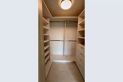 1000 Brickell Plz #2008, Miami, FL 33131 - Photo 12