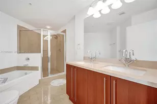 1111 SW 1st Ave, Miami, FL 33130 - Photo 22