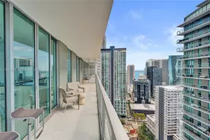 1111 SW 1st Ave, Miami, FL 33130 - Photo 8