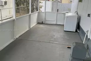 13380 SW 9th St, Davie, FL 33325 - Photo 2