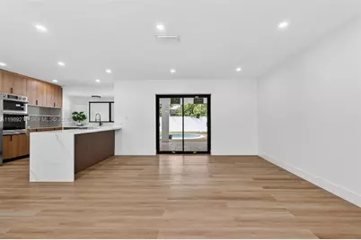 7311 Fairway Blvd, Miramar, FL 33023 - Photo 12