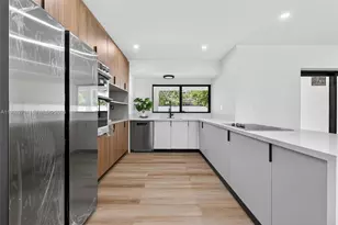 7311 Fairway Blvd, Miramar, FL 33023 - Photo 2