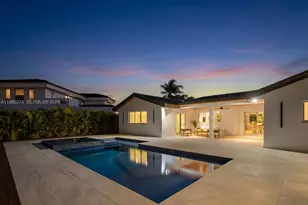 19721 NE 23 Ave, Miami, FL 33180 - Photo 38