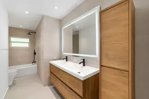 19721 NE 23 Ave, Miami, FL 33180 - Photo 30