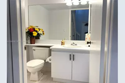 543 Racquet Club Rd #33, Weston, FL 33326 - Photo 12