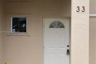 543 Racquet Club Rd, Weston, FL 33326 - Photo 2