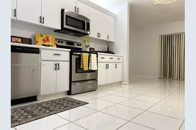 543 Racquet Club Rd #33, Weston, FL 33326 - Photo 8