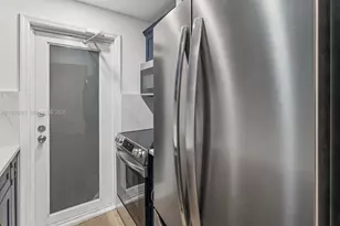 255 Sunrise Dr, Key Biscayne, FL 33149 - Photo 12