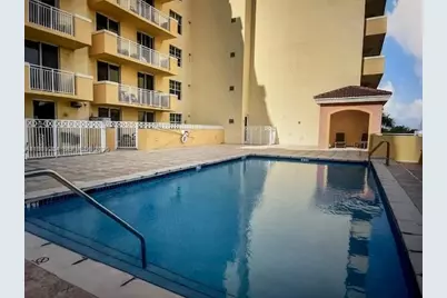 215 SW 42 Ave #602, Miami, FL 33134 - Photo 4