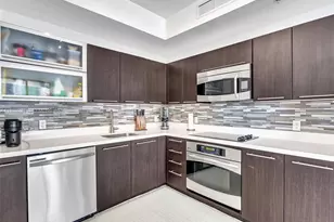 90 SW 3rd St, Miami, FL 33130 - Photo 32