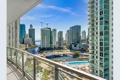 90 SW 3rd St #2013, Miami, FL 33130 - Photo 2