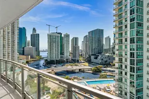 90 SW 3rd St, Miami, FL 33130 - Photo 2