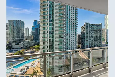 90 SW 3rd St #2013, Miami, FL 33130 - Photo 4