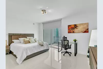 90 SW 3rd St #2013, Miami, FL 33130 - Photo 16