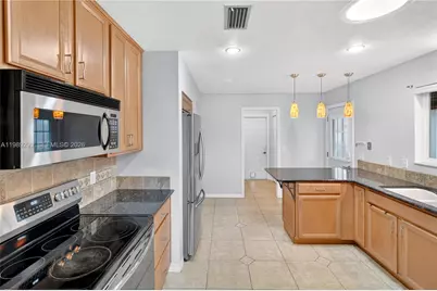 8435 NW 6th Ave, Gainesville, FL 32607 - Photo 30