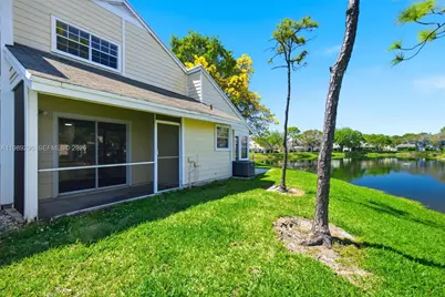 2074 Champions Way, North Lauderdale, FL 33068 - Photo 24